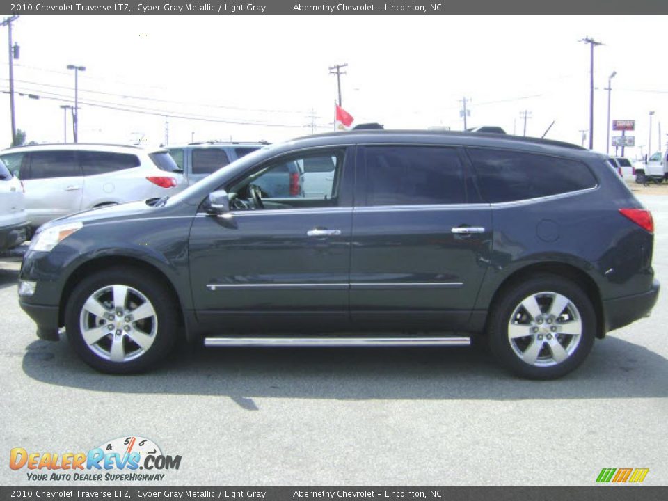 2010 Chevrolet Traverse LTZ Cyber Gray Metallic / Light Gray Photo #3