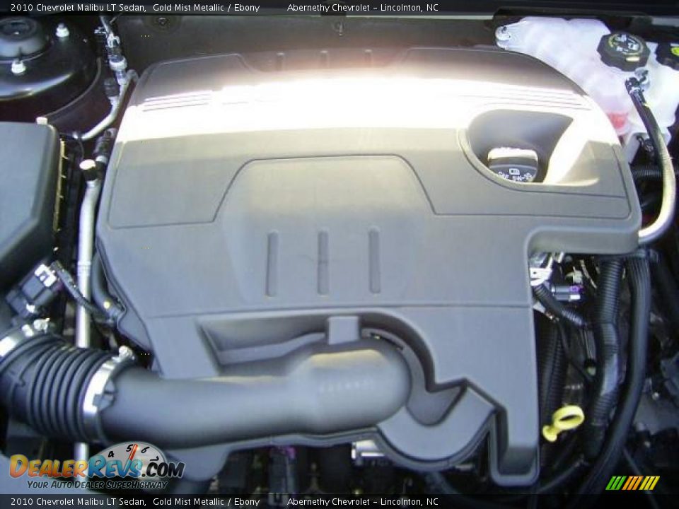 2010 Chevrolet Malibu LT Sedan Gold Mist Metallic / Ebony Photo #20