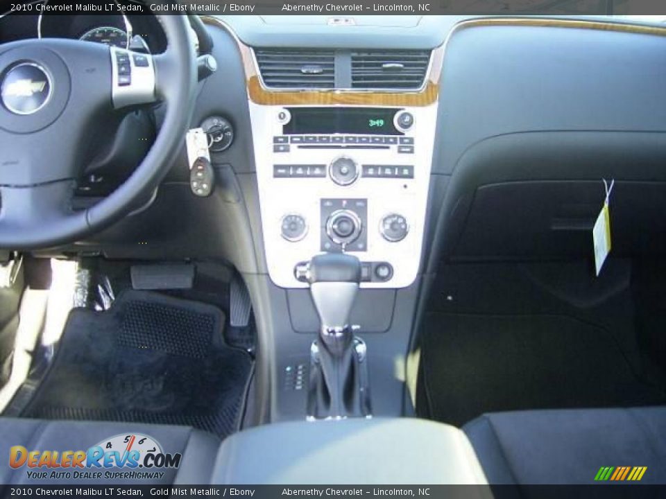 2010 Chevrolet Malibu LT Sedan Gold Mist Metallic / Ebony Photo #22