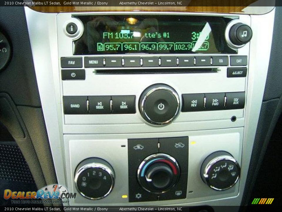 2010 Chevrolet Malibu LT Sedan Gold Mist Metallic / Ebony Photo #25