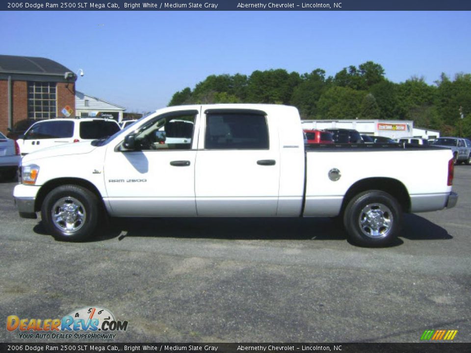 2006 Dodge Ram 2500 SLT Mega Cab Bright White / Medium Slate Gray Photo #3