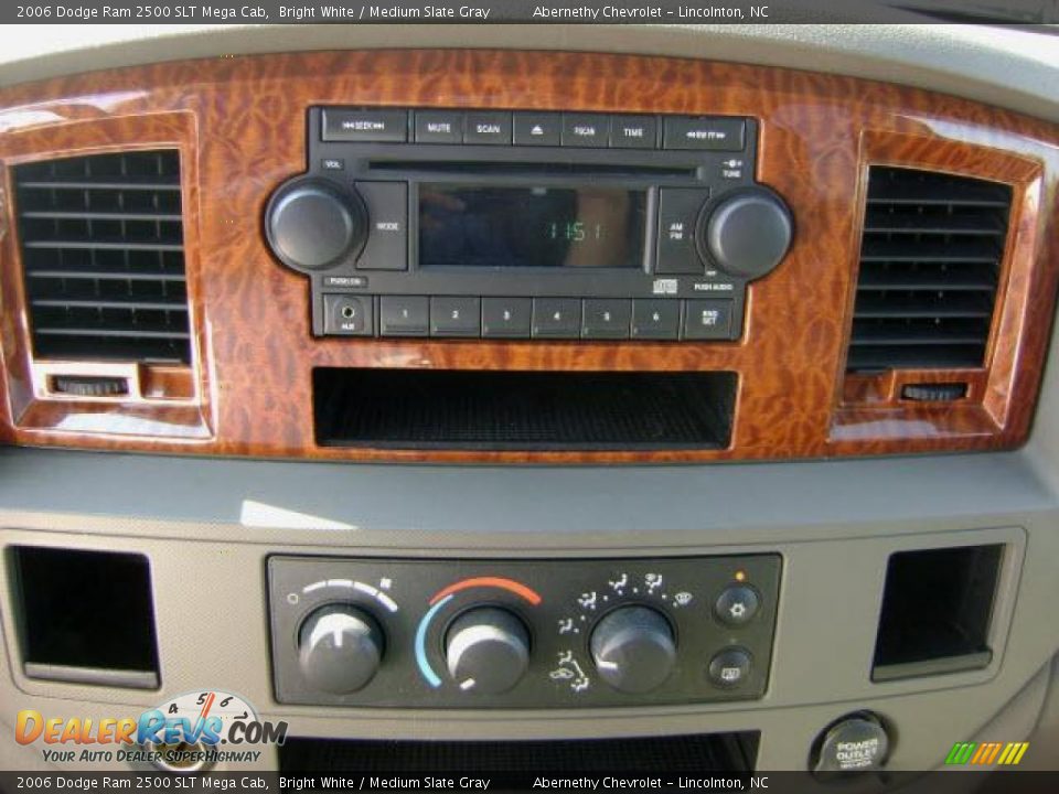 2006 Dodge Ram 2500 SLT Mega Cab Bright White / Medium Slate Gray Photo #7