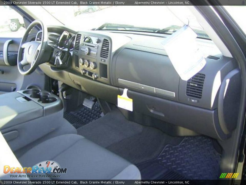 2009 Chevrolet Silverado 1500 LT Extended Cab Black Granite Metallic / Ebony Photo #15
