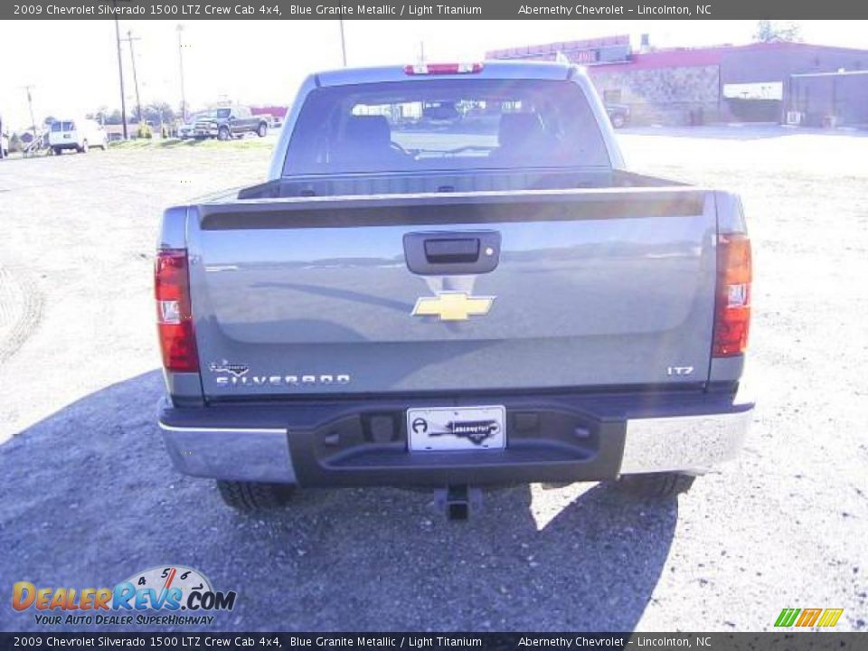 2009 Chevrolet Silverado 1500 LTZ Crew Cab 4x4 Blue Granite Metallic / Light Titanium Photo #3