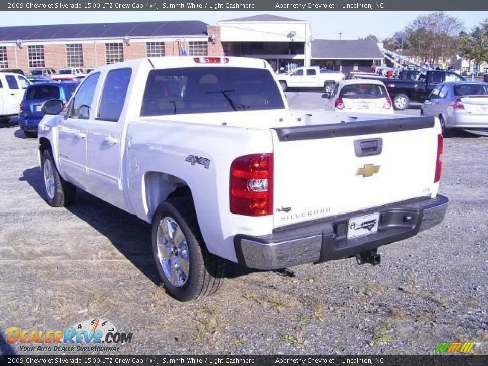 2009 Chevrolet Silverado 1500 LTZ Crew Cab 4x4 Summit White / Light Cashmere Photo #2