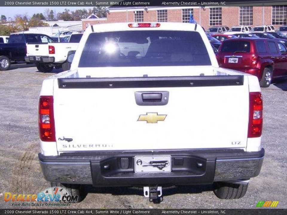 2009 Chevrolet Silverado 1500 LTZ Crew Cab 4x4 Summit White / Light Cashmere Photo #3