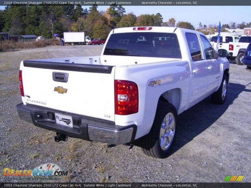 2009 Chevrolet Silverado 1500 LTZ Crew Cab 4x4 Summit White / Light Cashmere Photo #5