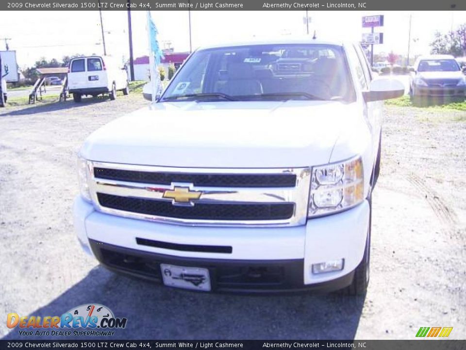 2009 Chevrolet Silverado 1500 LTZ Crew Cab 4x4 Summit White / Light Cashmere Photo #7