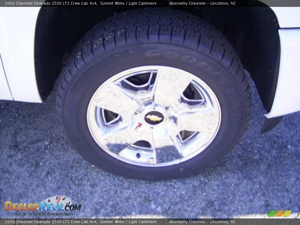2009 Chevrolet Silverado 1500 LTZ Crew Cab 4x4 Summit White / Light Cashmere Photo #17