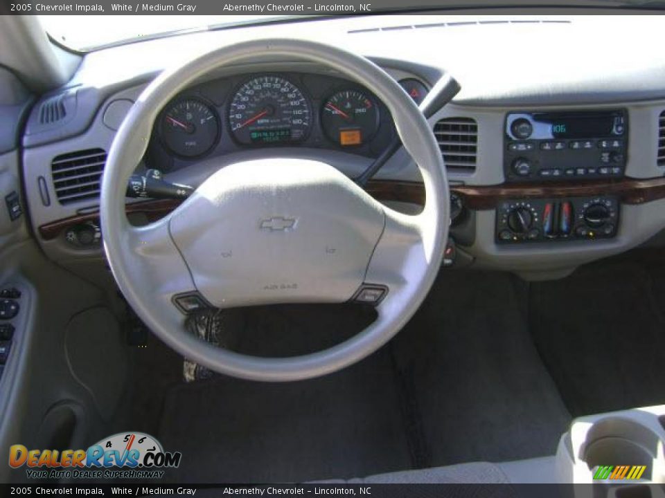 2005 Chevrolet Impala White / Medium Gray Photo #6