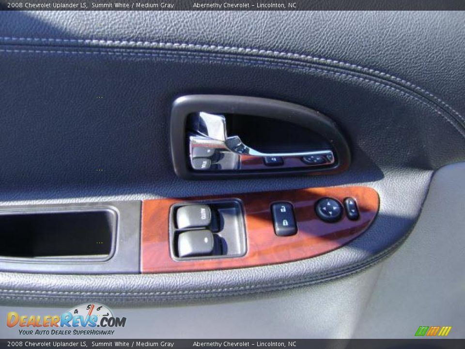 2008 Chevrolet Uplander LS Summit White / Medium Gray Photo #8