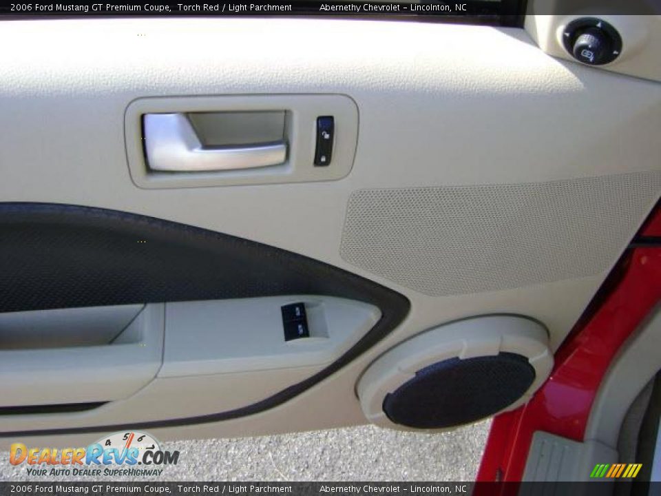2006 Ford Mustang GT Premium Coupe Torch Red / Light Parchment Photo #8
