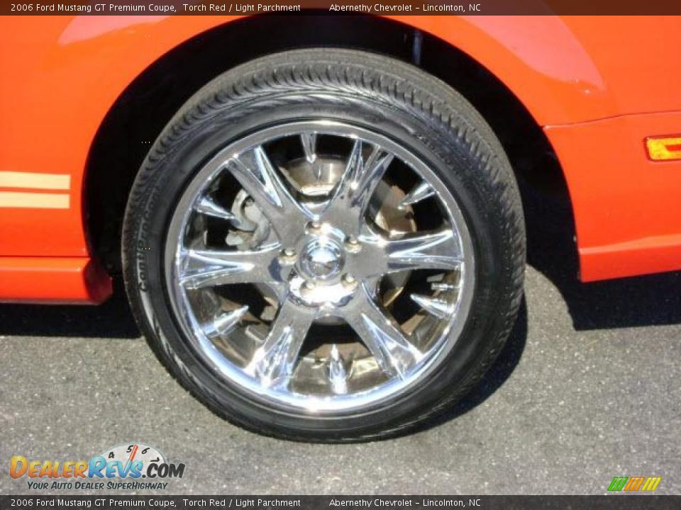 2006 Ford Mustang GT Premium Coupe Torch Red / Light Parchment Photo #9