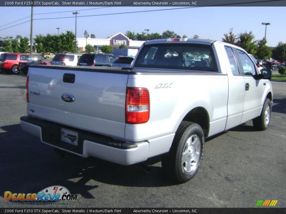 2006 Ford F150 STX SuperCab Silver Metallic / Medium/Dark Flint Photo #2