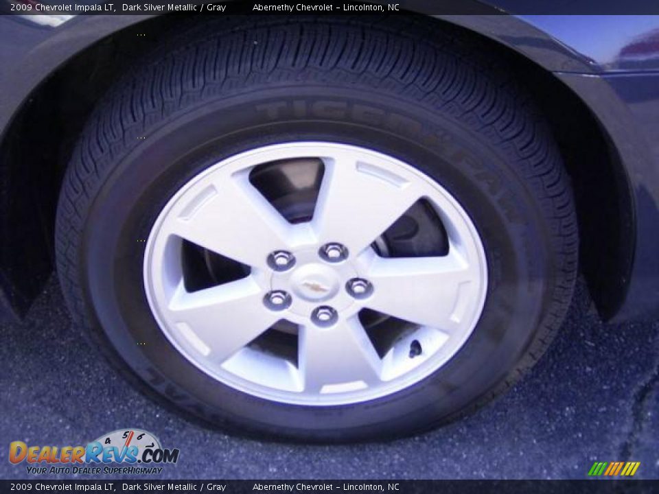 2009 Chevrolet Impala LT Dark Silver Metallic / Gray Photo #17