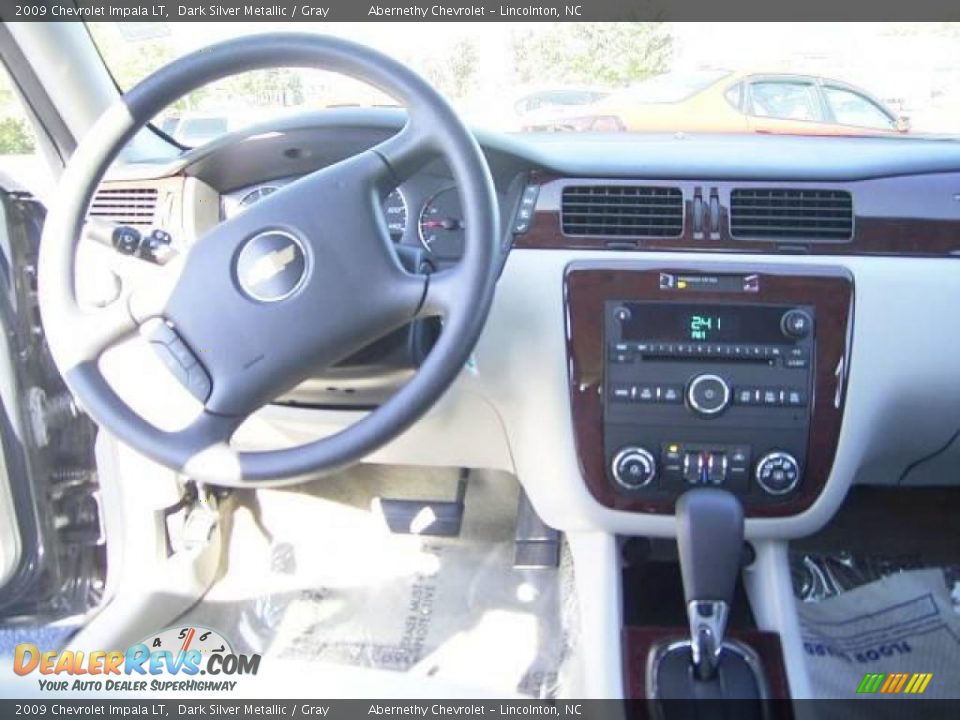2009 Chevrolet Impala LT Dark Silver Metallic / Gray Photo #21