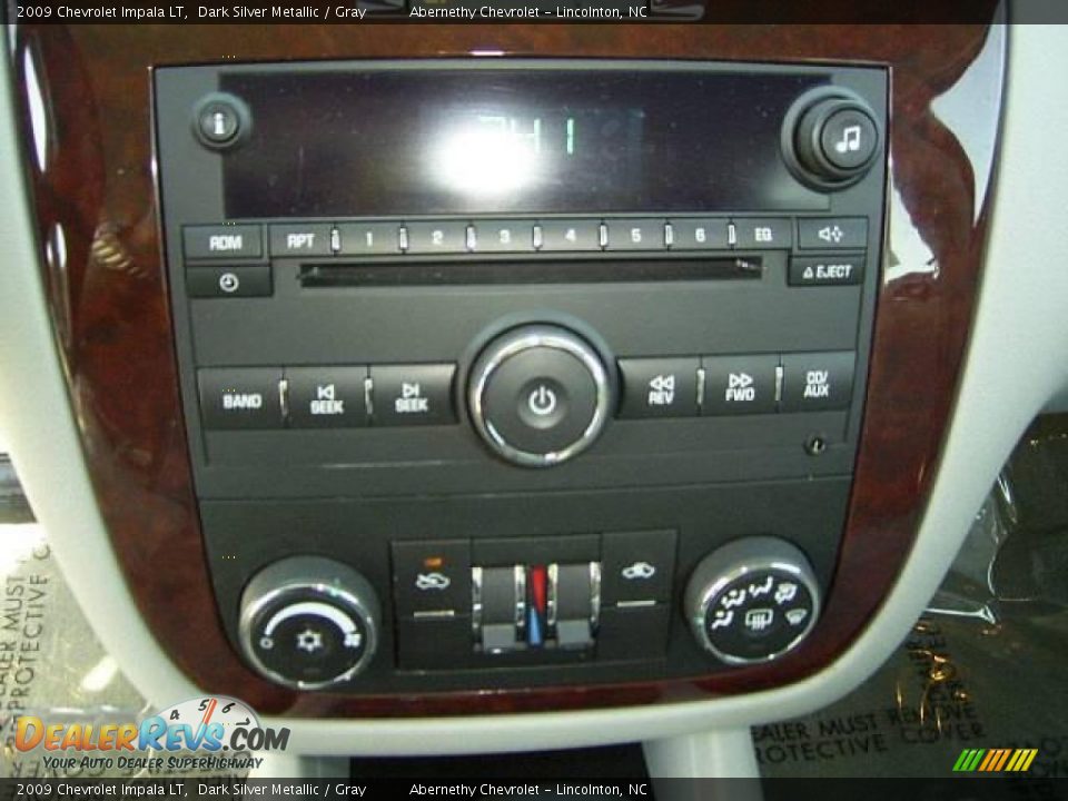 2009 Chevrolet Impala LT Dark Silver Metallic / Gray Photo #24