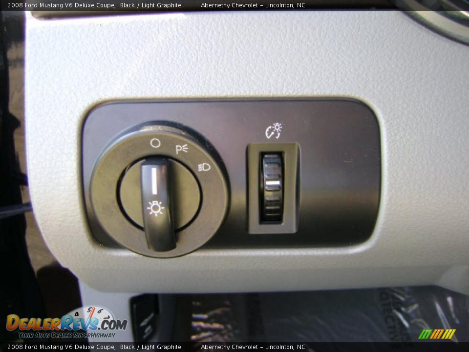2008 Ford Mustang V6 Deluxe Coupe Black / Light Graphite Photo #7
