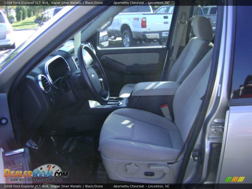 2008 Ford Explorer XLT 4x4 Vapor Silver Metallic / Black/Stone Photo #4
