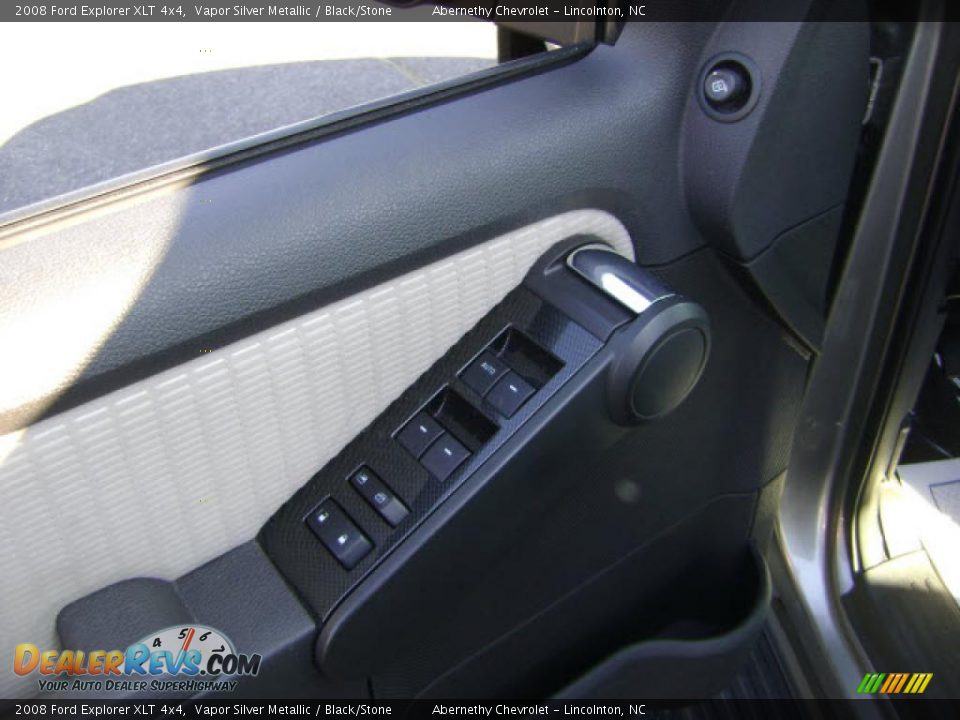 2008 Ford Explorer XLT 4x4 Vapor Silver Metallic / Black/Stone Photo #8