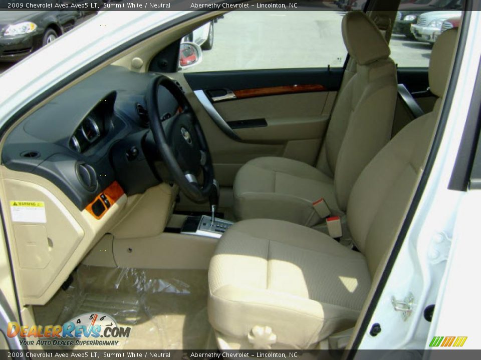 2009 Chevrolet Aveo Aveo5 LT Summit White / Neutral Photo #4