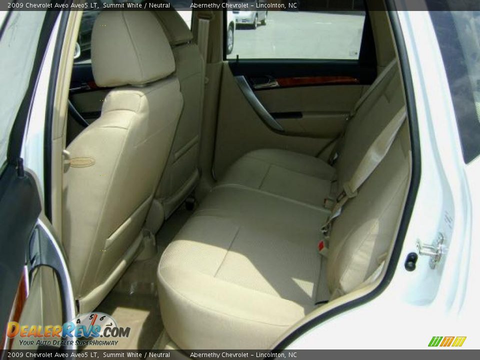 2009 Chevrolet Aveo Aveo5 LT Summit White / Neutral Photo #5