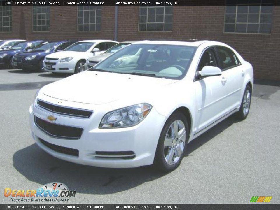 2009 Chevrolet Malibu LT Sedan Summit White / Titanium Photo #1