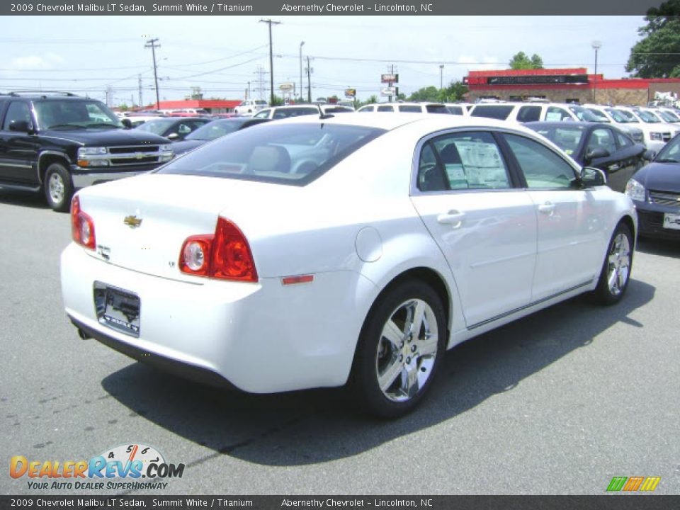 2009 Chevrolet Malibu LT Sedan Summit White / Titanium Photo #2