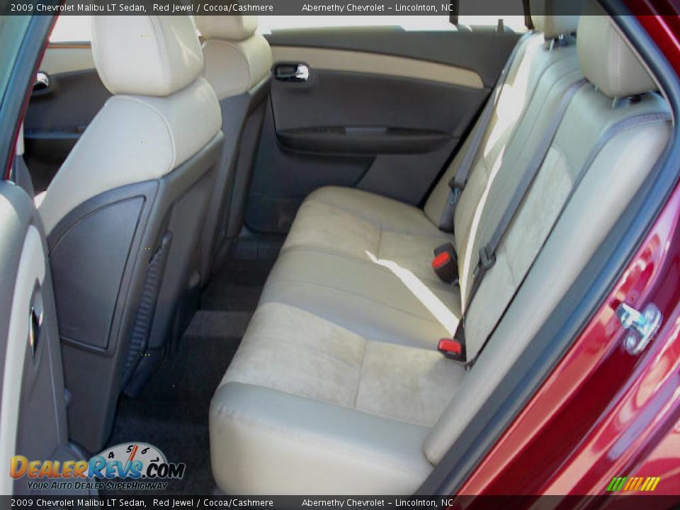 2009 Chevrolet Malibu LT Sedan Red Jewel / Cocoa/Cashmere Photo #5