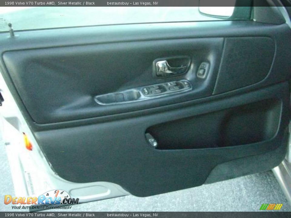 1998 Volvo V70 Turbo AWD Silver Metallic / Black Photo #28