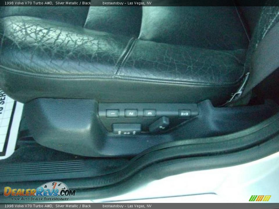 1998 Volvo V70 Turbo AWD Silver Metallic / Black Photo #32