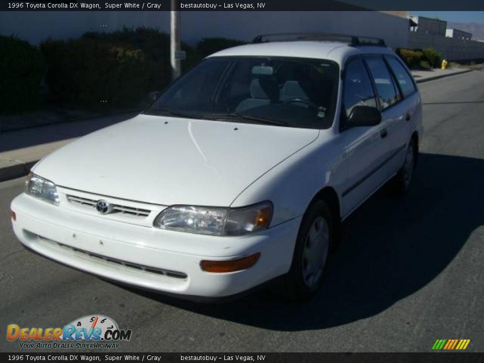 1996 Toyota Corolla DX Wagon Super White / Gray Photo #2