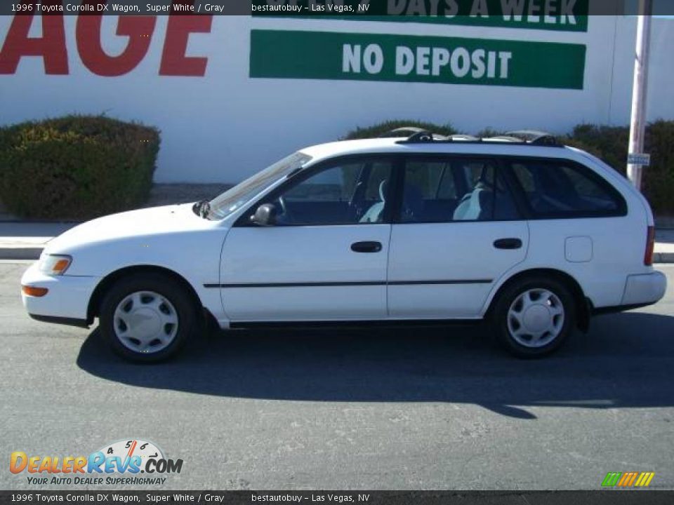 1996 Toyota Corolla DX Wagon Super White / Gray Photo #4