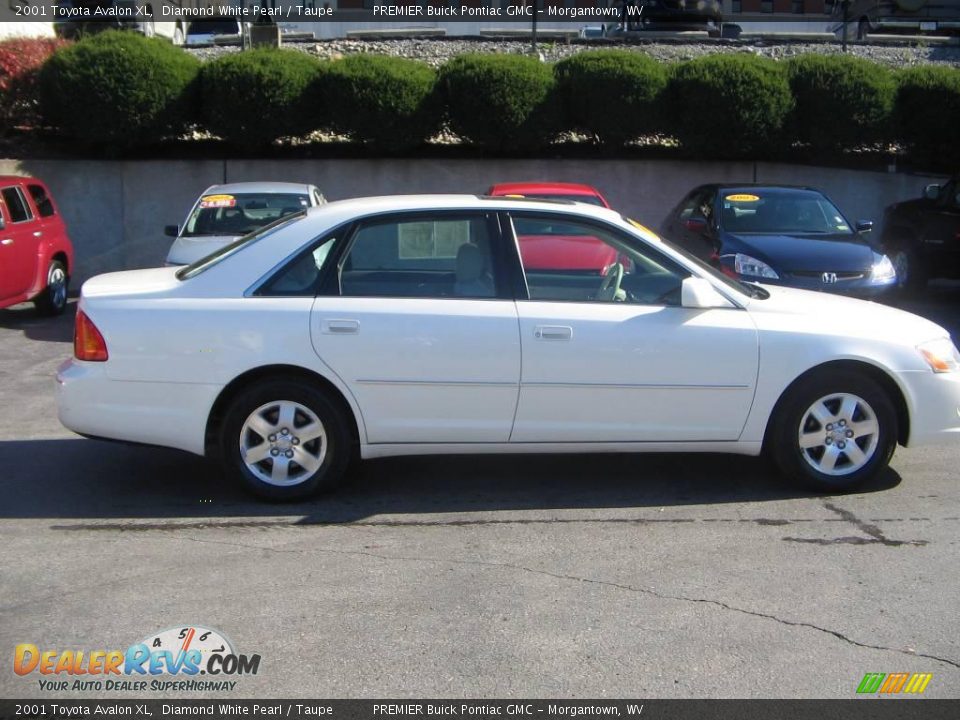 2001 Toyota Avalon XL Diamond White Pearl / Taupe Photo #7