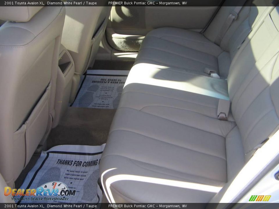 2001 Toyota Avalon XL Diamond White Pearl / Taupe Photo #10