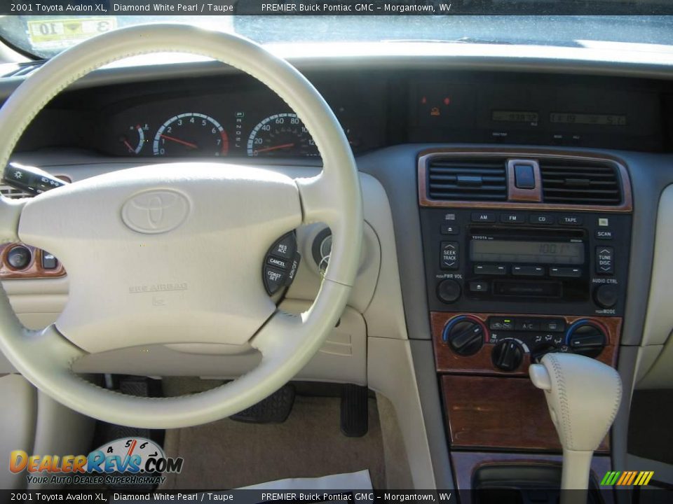 2001 Toyota Avalon XL Diamond White Pearl / Taupe Photo #12