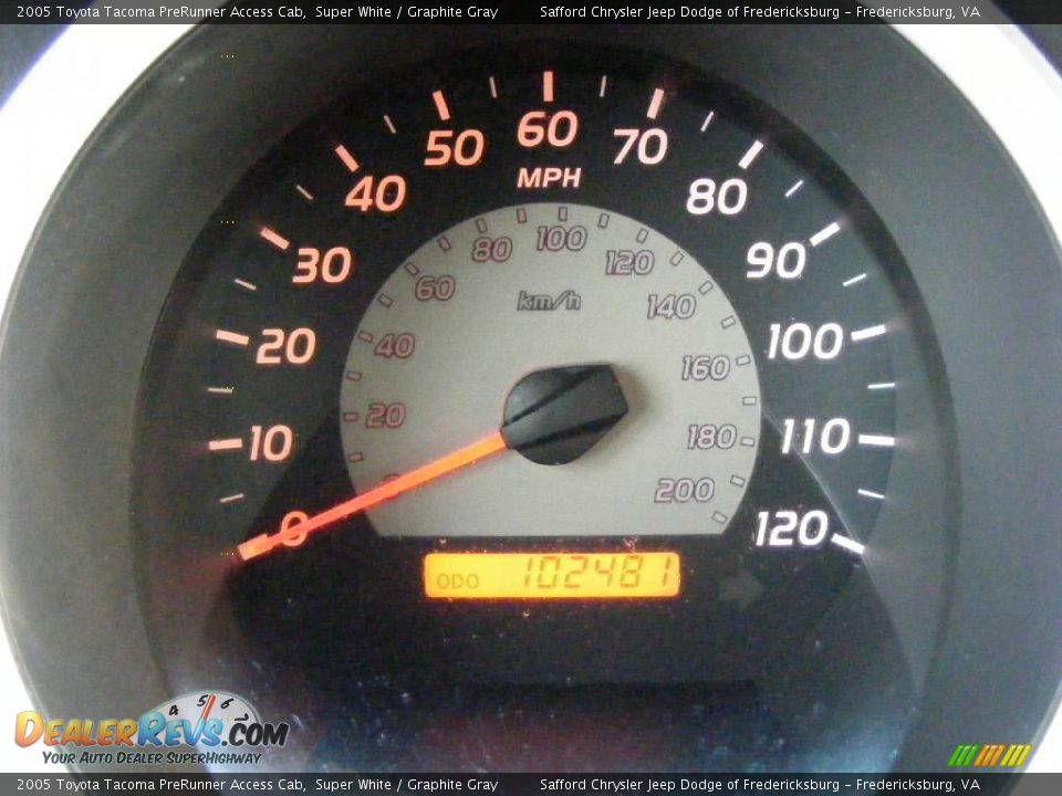 2005 Toyota Tacoma PreRunner Access Cab Super White / Graphite Gray Photo #7