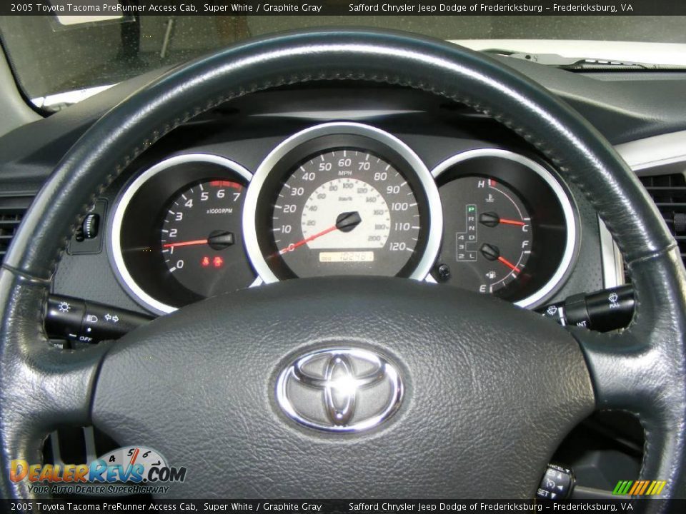 2005 Toyota Tacoma PreRunner Access Cab Super White / Graphite Gray Photo #8