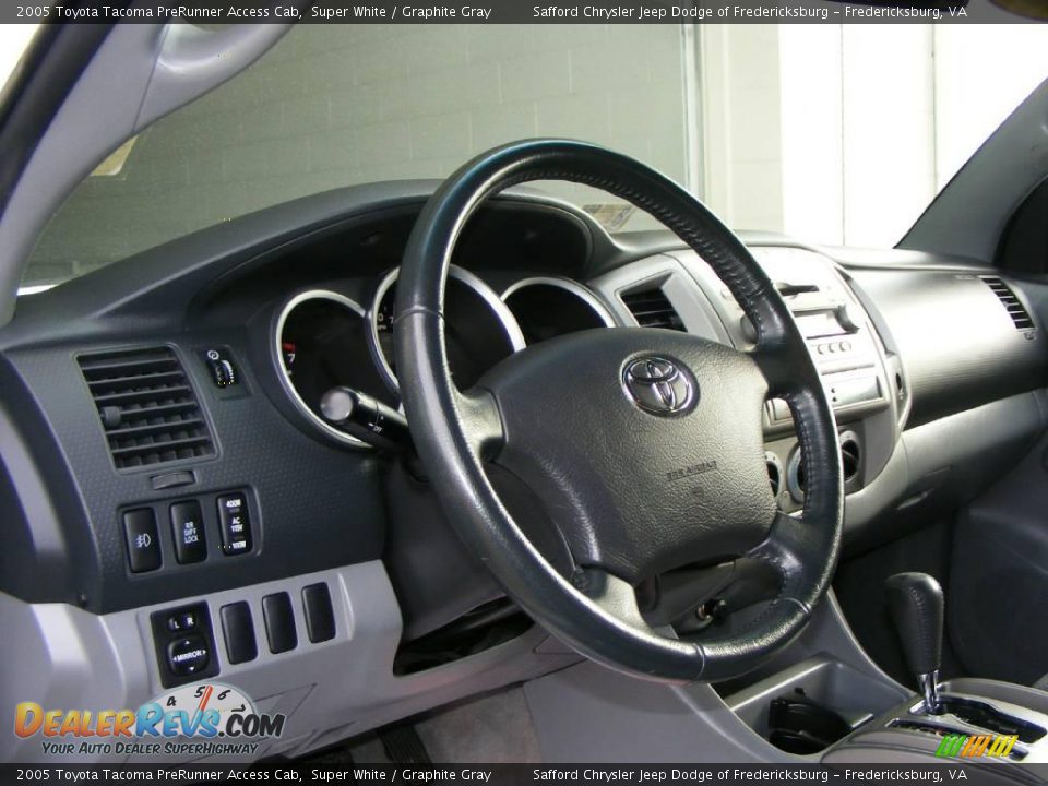 2005 Toyota Tacoma PreRunner Access Cab Super White / Graphite Gray Photo #9