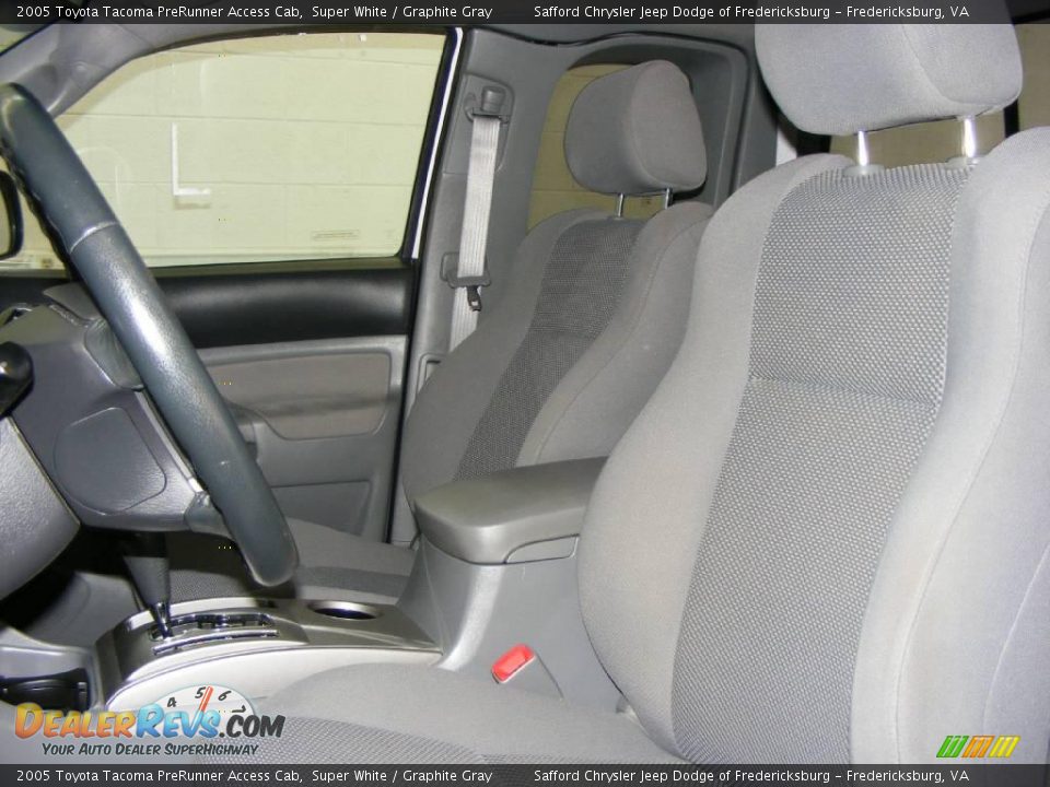 2005 Toyota Tacoma PreRunner Access Cab Super White / Graphite Gray Photo #11
