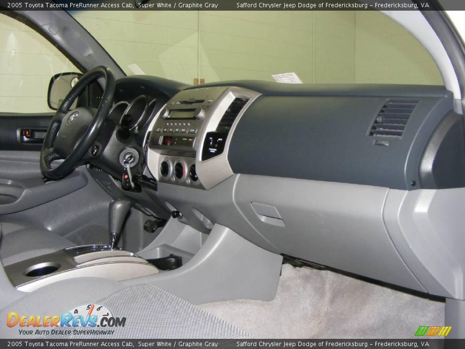2005 Toyota Tacoma PreRunner Access Cab Super White / Graphite Gray Photo #14