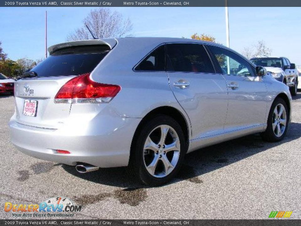 2009 Toyota Venza V6 AWD Classic Silver Metallic / Gray Photo #3