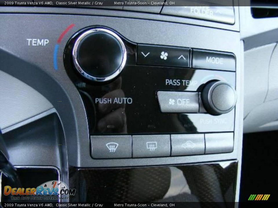 2009 Toyota Venza V6 AWD Classic Silver Metallic / Gray Photo #22