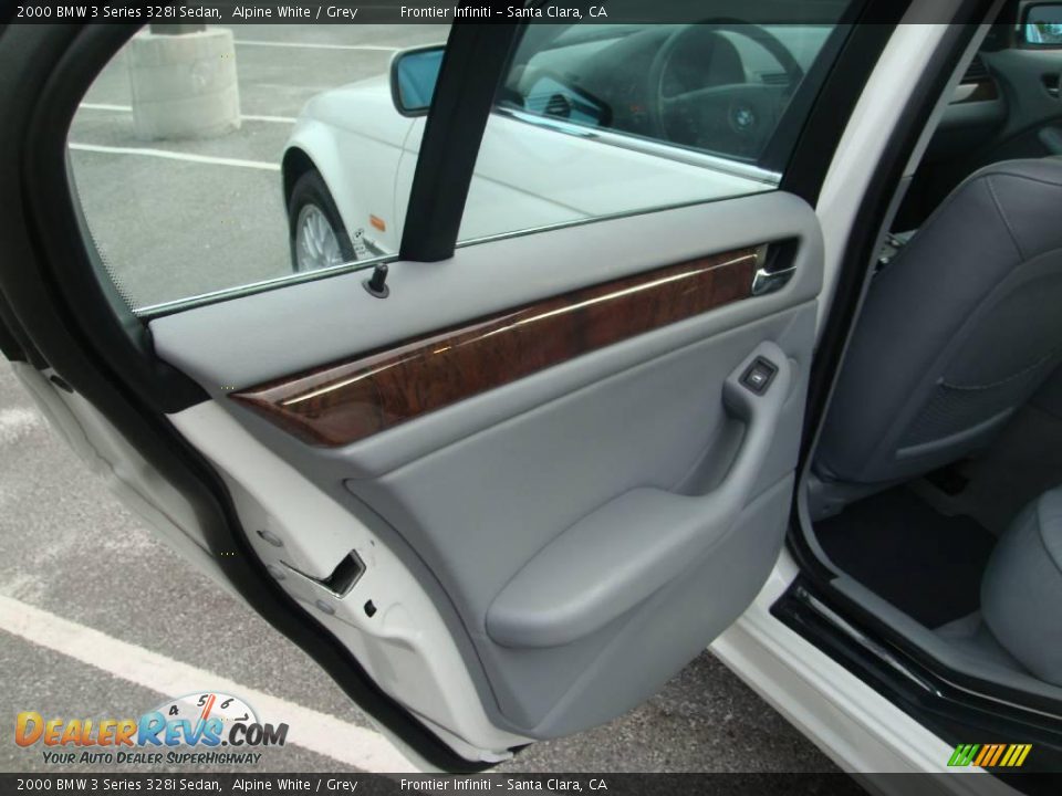 2000 BMW 3 Series 328i Sedan Alpine White / Grey Photo #12