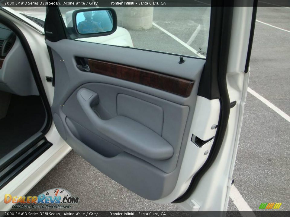 2000 BMW 3 Series 328i Sedan Alpine White / Grey Photo #19