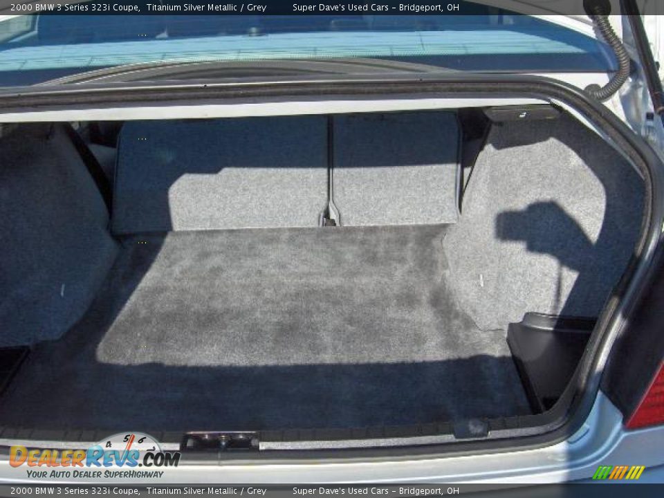 2000 BMW 3 Series 323i Coupe Titanium Silver Metallic / Grey Photo #12