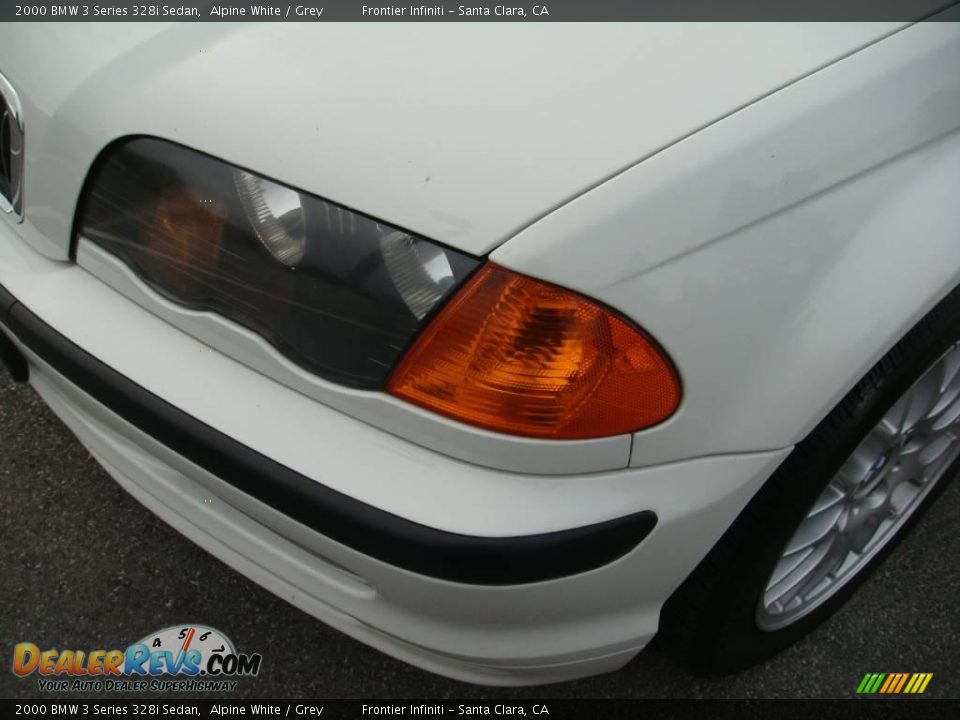 2000 BMW 3 Series 328i Sedan Alpine White / Grey Photo #21