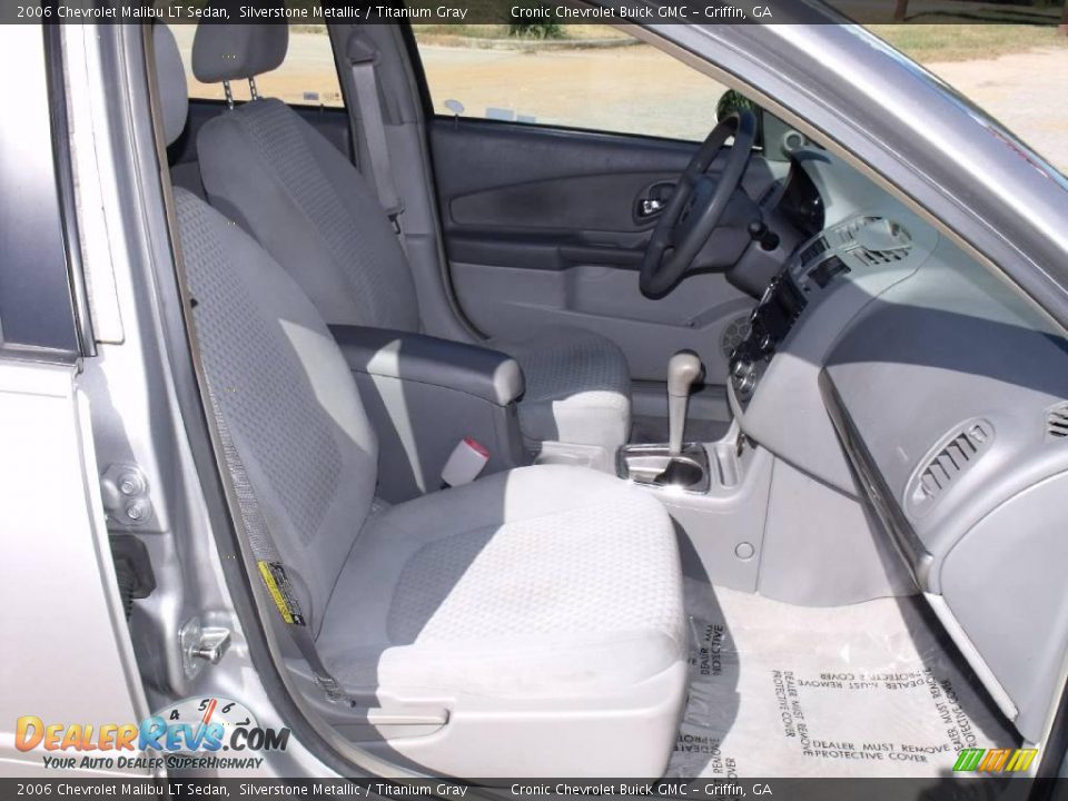 2006 Chevrolet Malibu LT Sedan Silverstone Metallic / Titanium Gray Photo #14