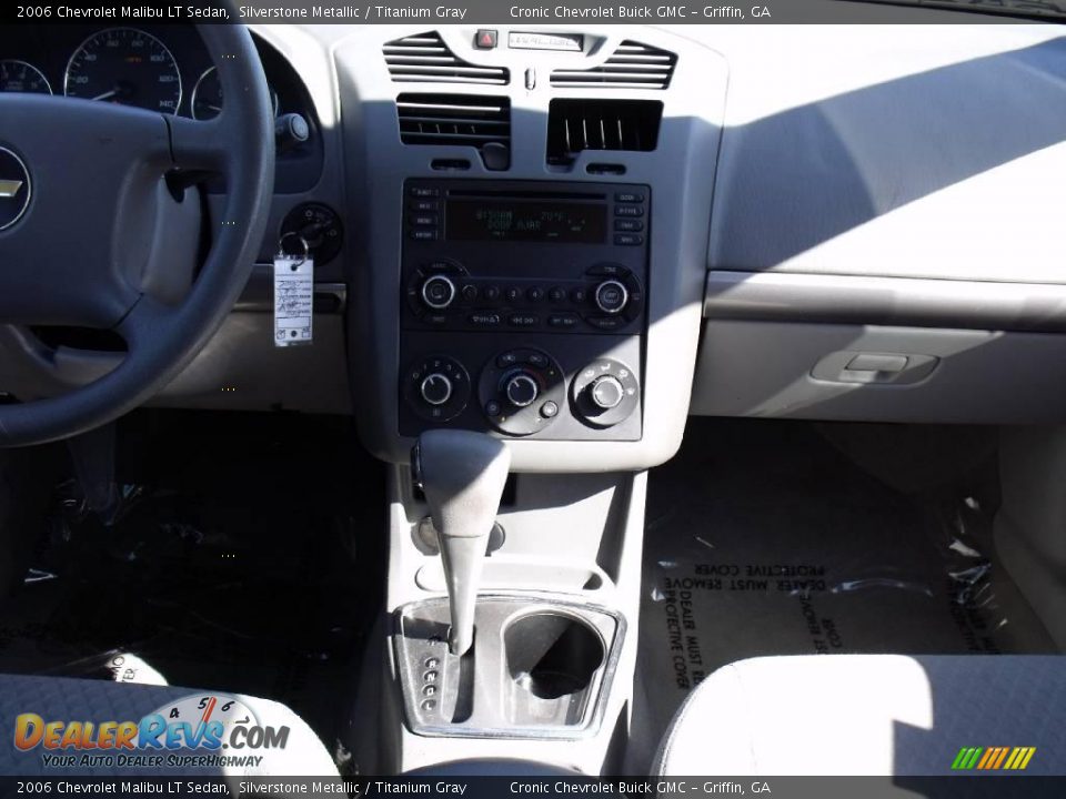 2006 Chevrolet Malibu LT Sedan Silverstone Metallic / Titanium Gray Photo #15