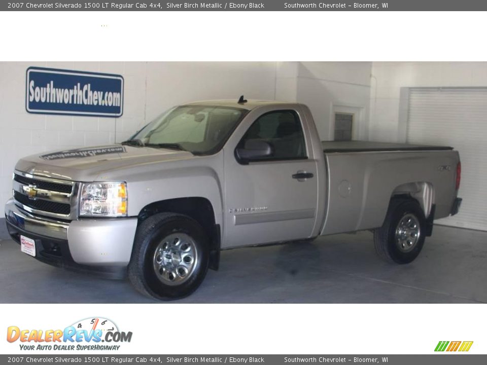 2007 Chevrolet Silverado 1500 LT Regular Cab 4x4 Silver Birch Metallic / Ebony Black Photo #1